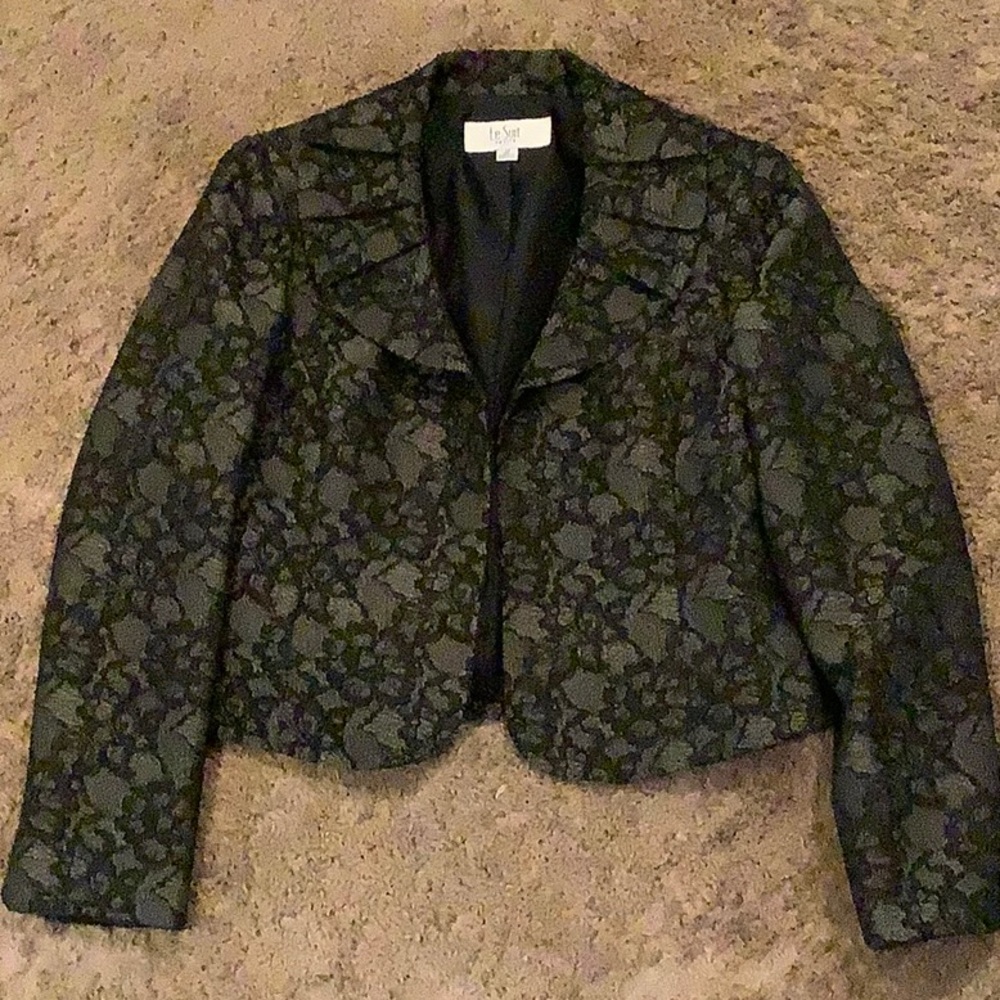 Le Suit, Suit jacket